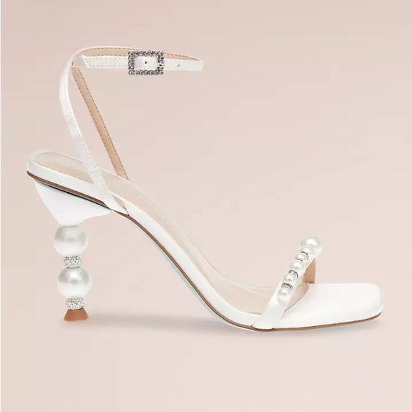 BETSEY JOHNSON Ivory White Pearl High Heel Sandals
STYLE Jacy NEW! Wedding Shoes - Picture 3 of 7